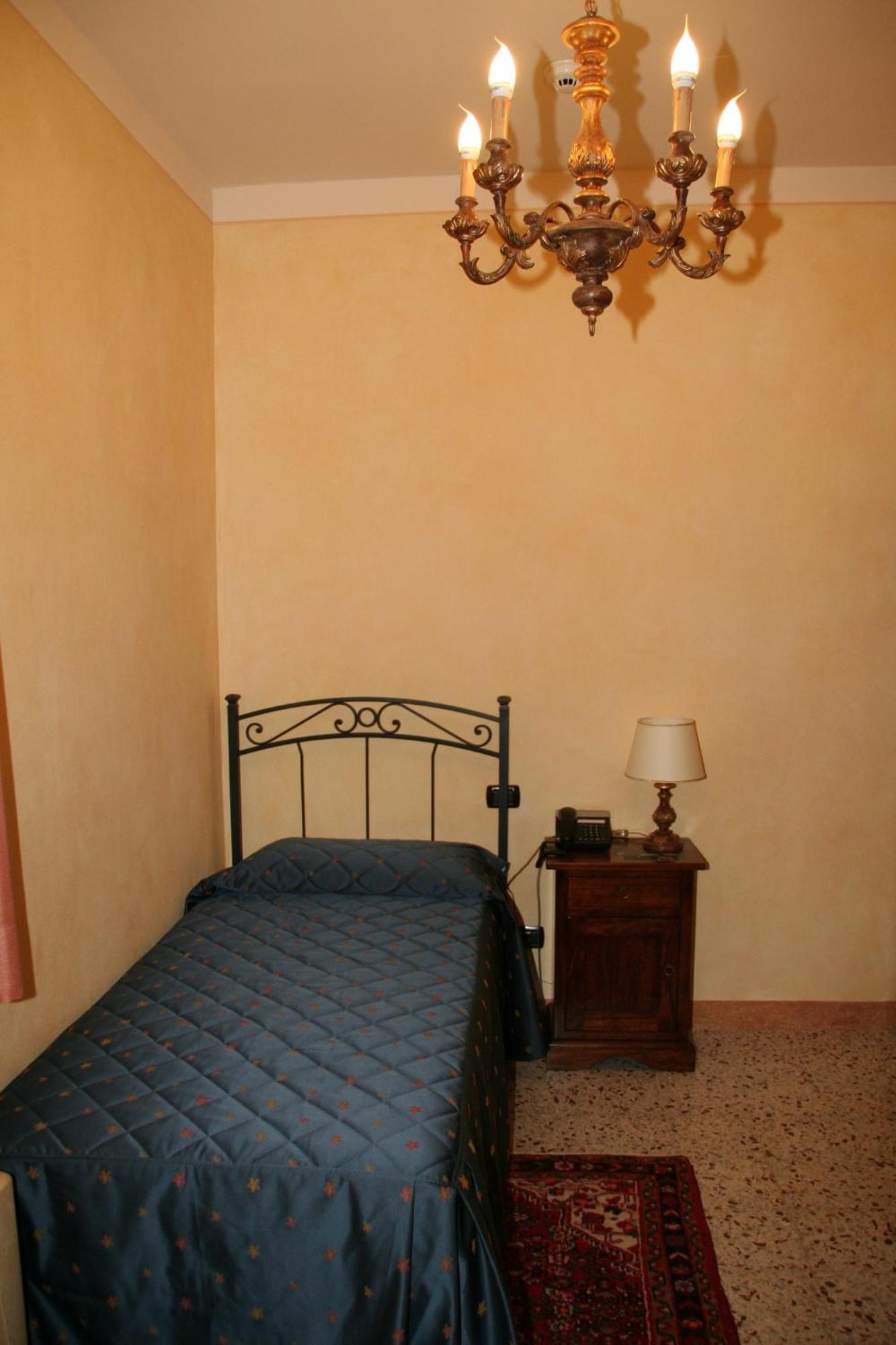 Villa Rinalducci Fano Pokoj fotografie